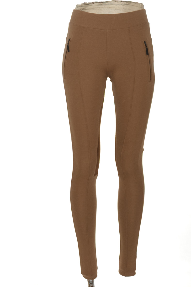 Pantalones color Beige - Zara