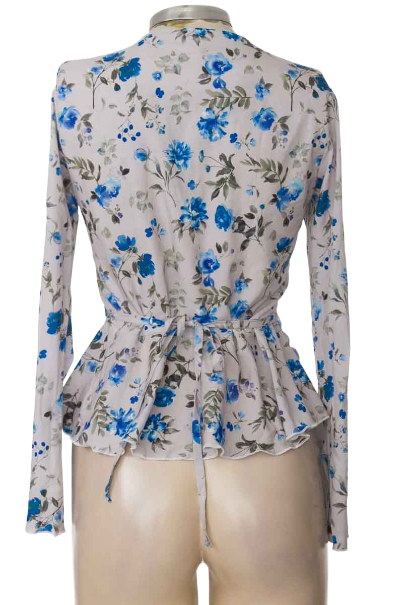 Blusa color Gris - Closeando