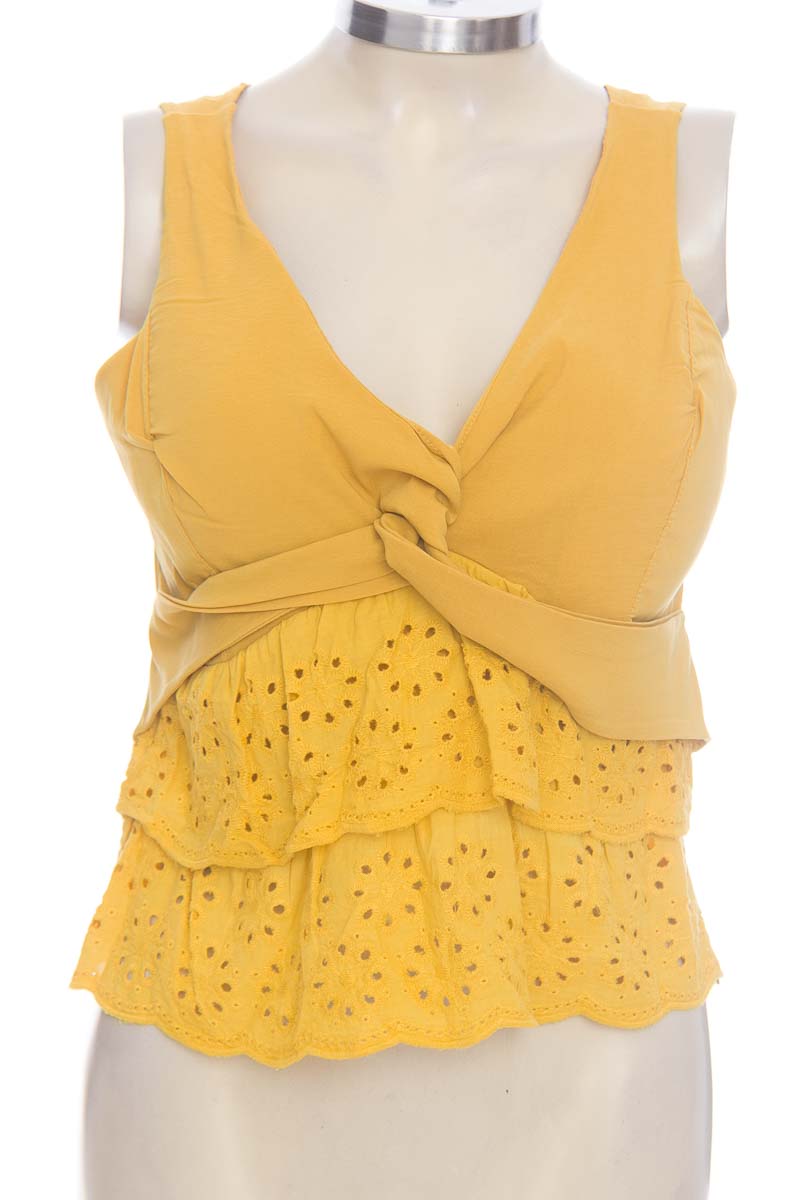 Top / Camiseta color Mostaza - Canela