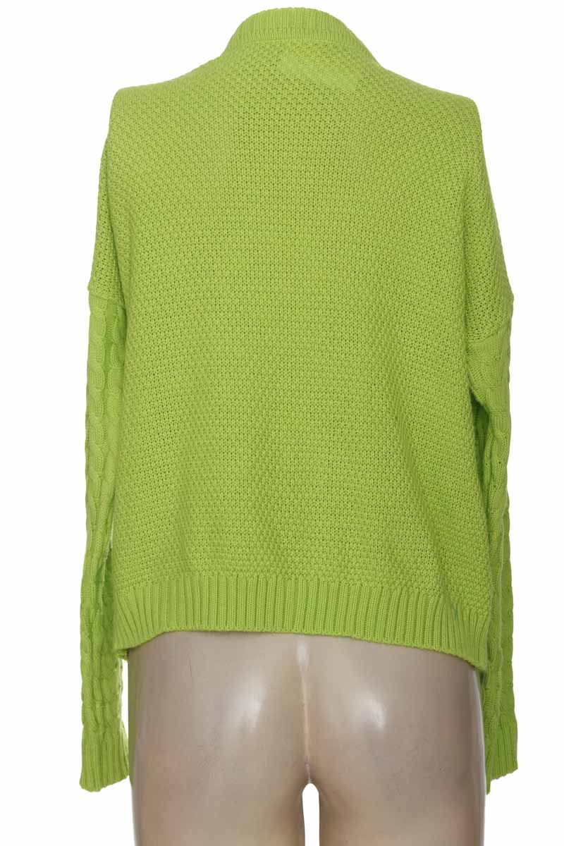 Sweater color Verde - Closeando