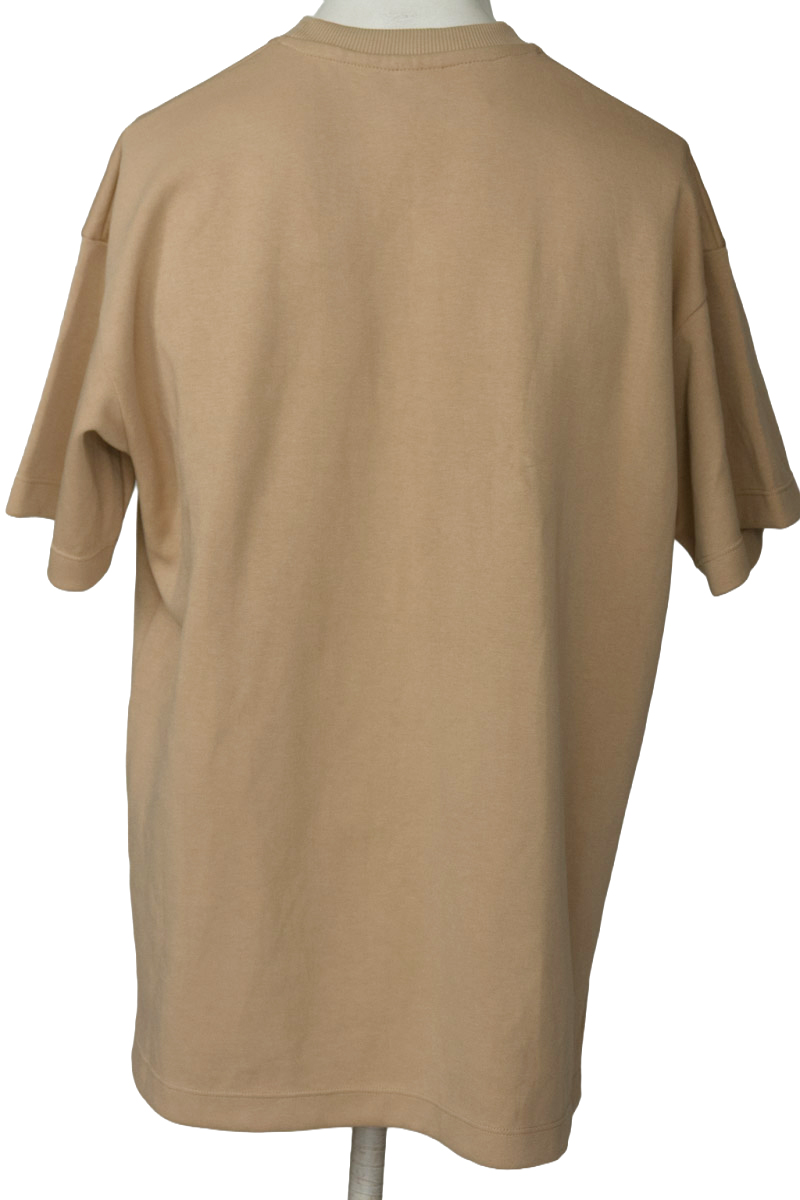 Camiseta color Beige - Closeando