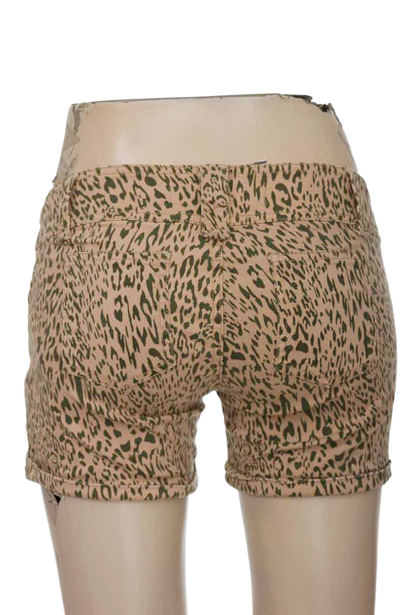 Short color Beige - Ticket