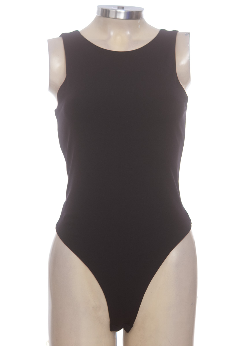 Top / Camiseta color Negro - Divided by H&M