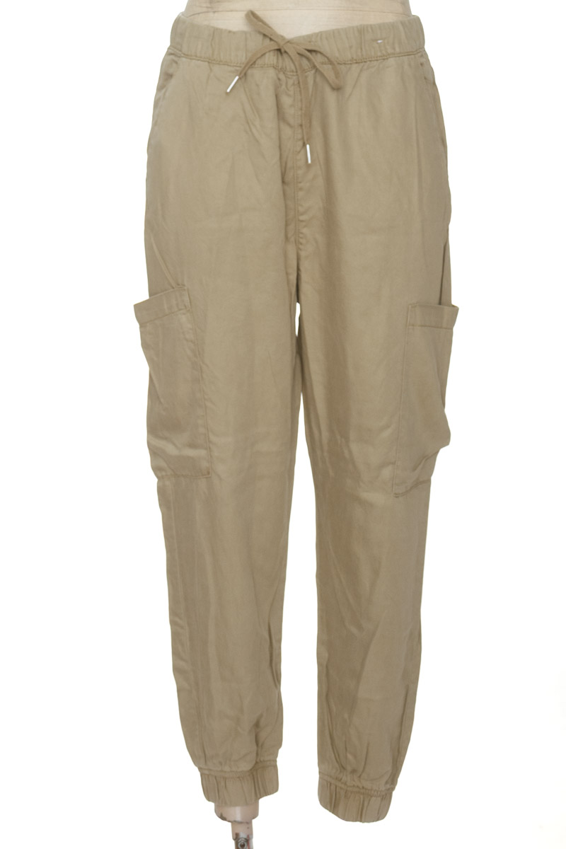 Pantalones color Verde - Lefties