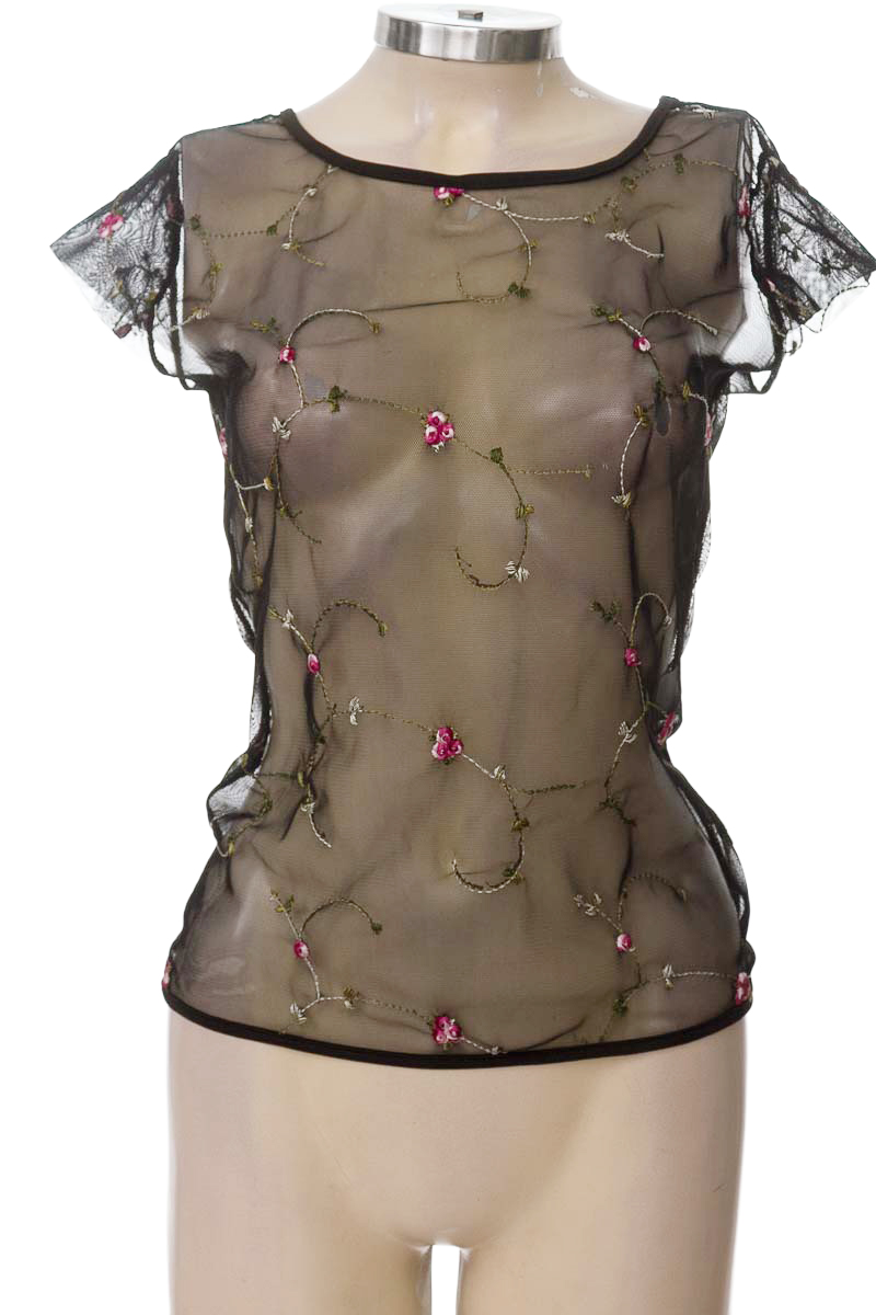 Top / Camiseta color Negro - Fascinación