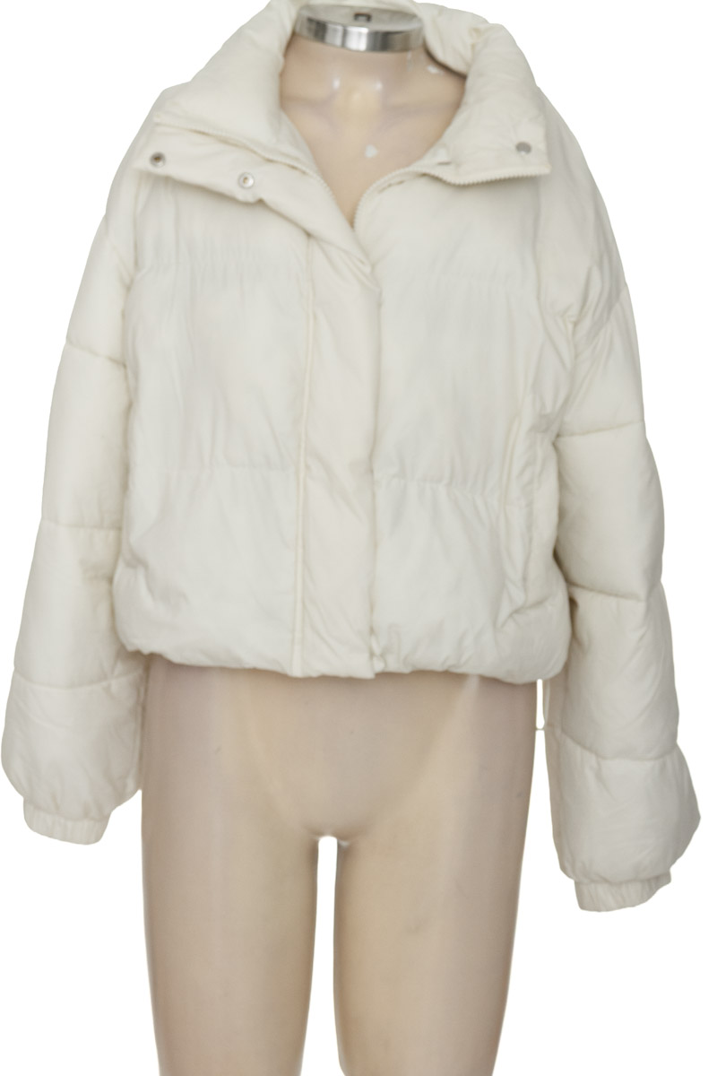 Chaqueta / Abrigo color Blanco - Dazy
