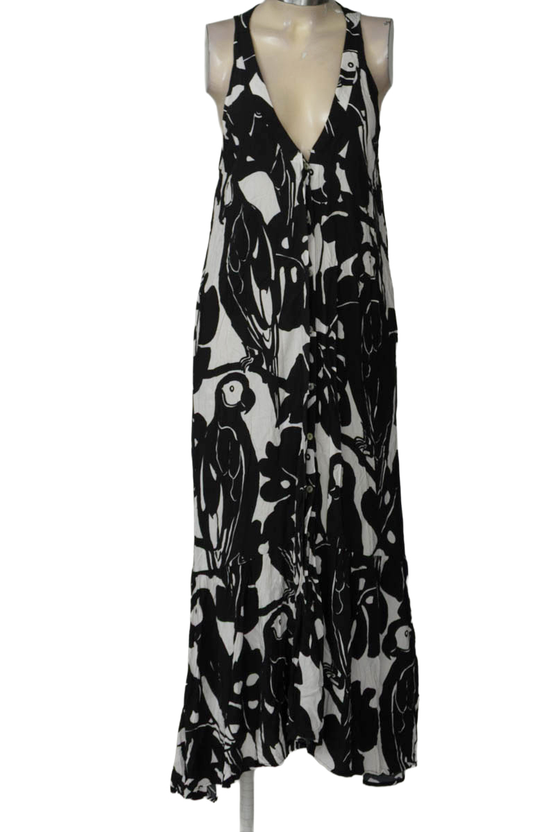 Vestido / Enterizo color Negro - Touche