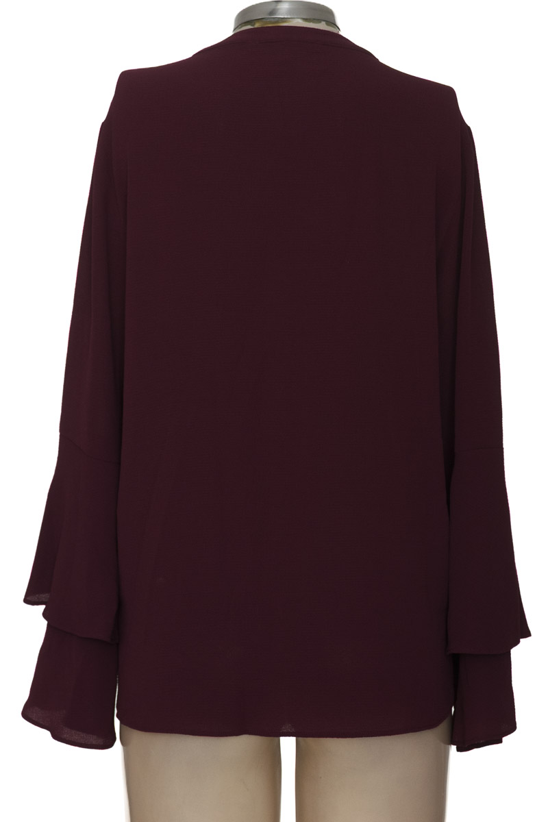 Blusa color Morado - Harvé Benard