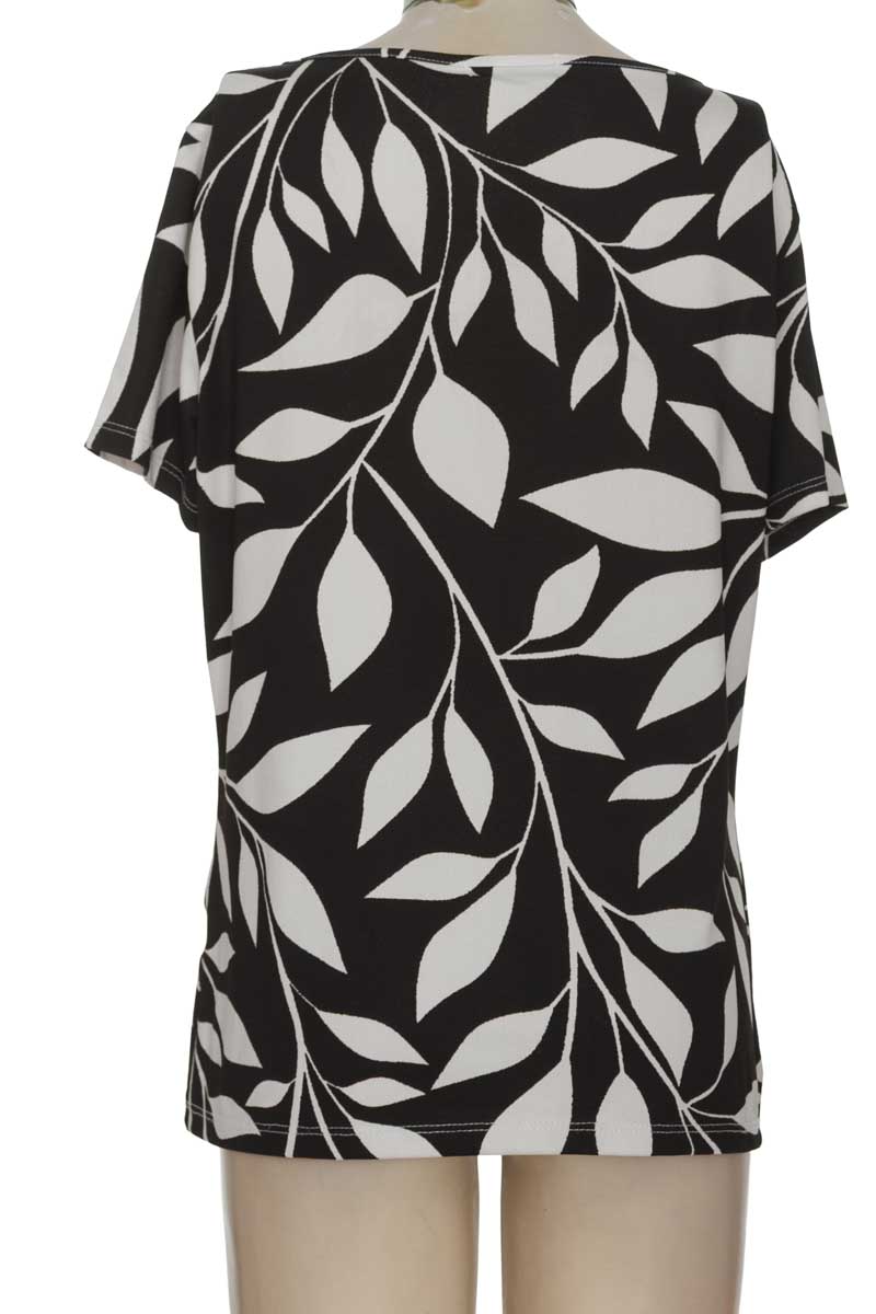 Top / Camiseta color Negro - PATPRIMO