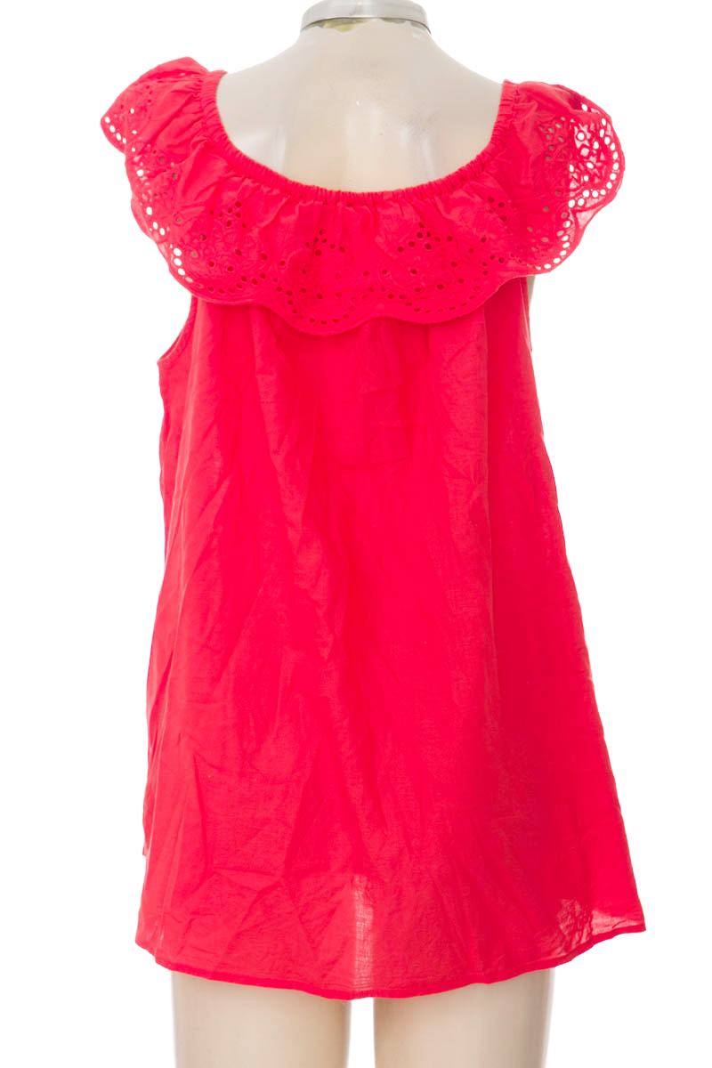 Top / Camiseta color Rosado - Arkitect