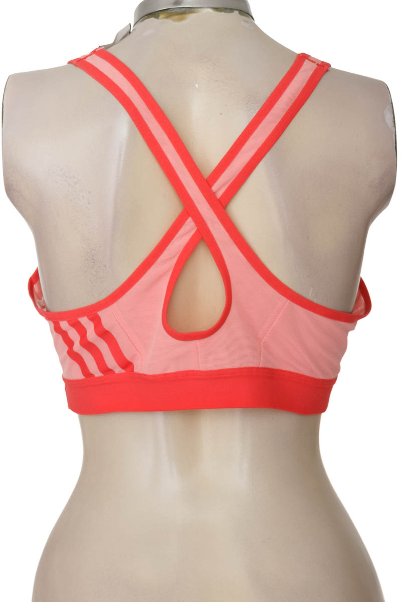 Ropa Deportiva / Salida de Baño color Fucsia - Adidas