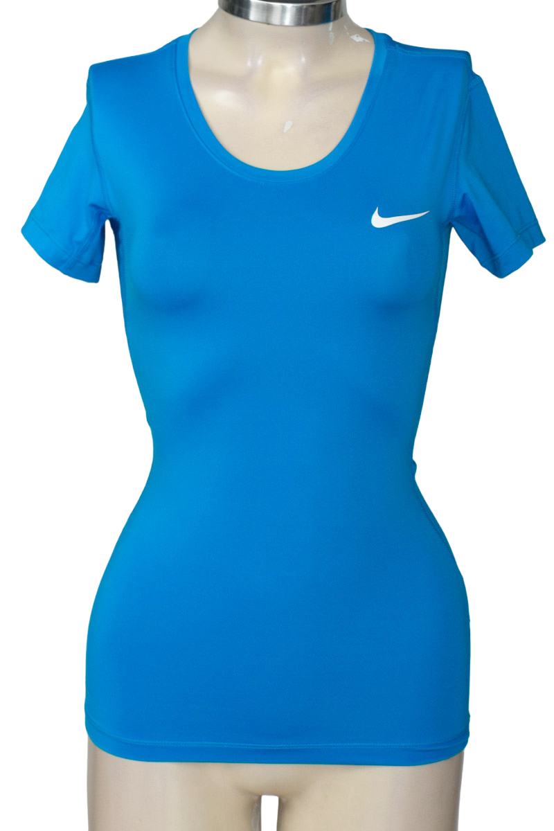 Ropa Deportiva / Salida de Baño color Azul - Nike