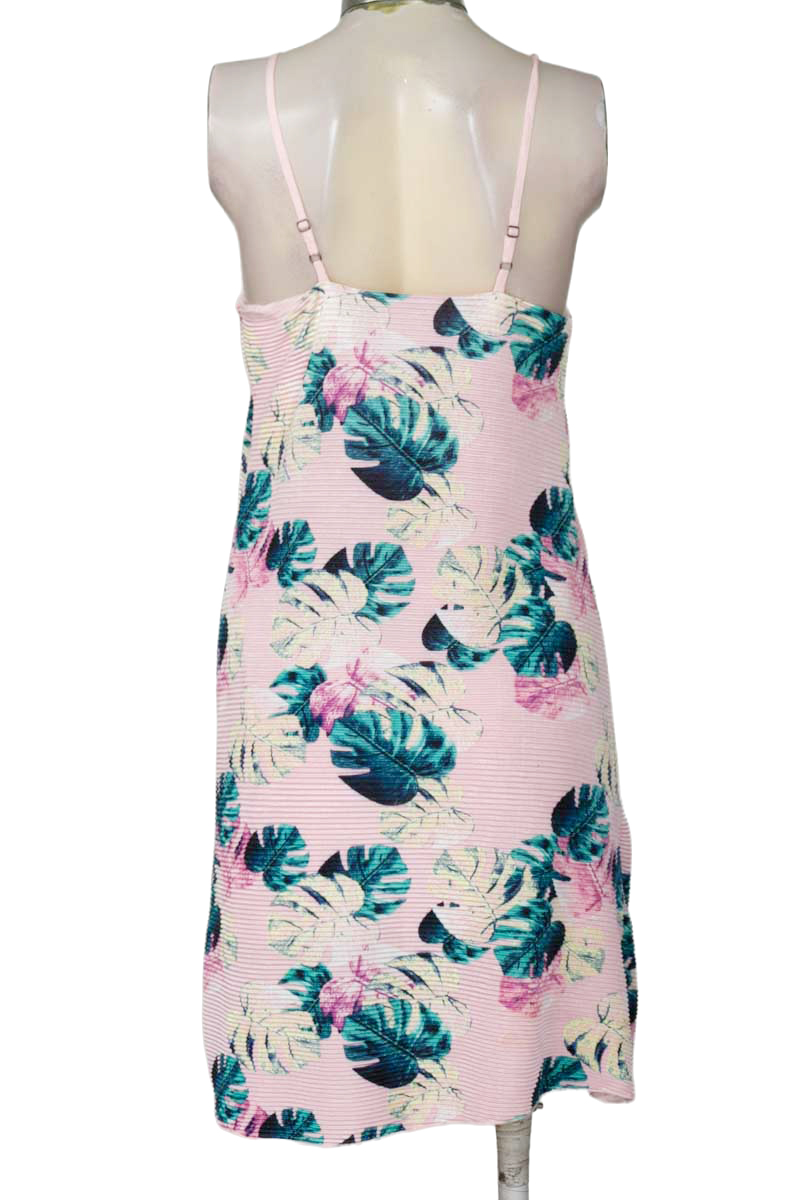 Vestido / Enterizo color Rosado - Rifle