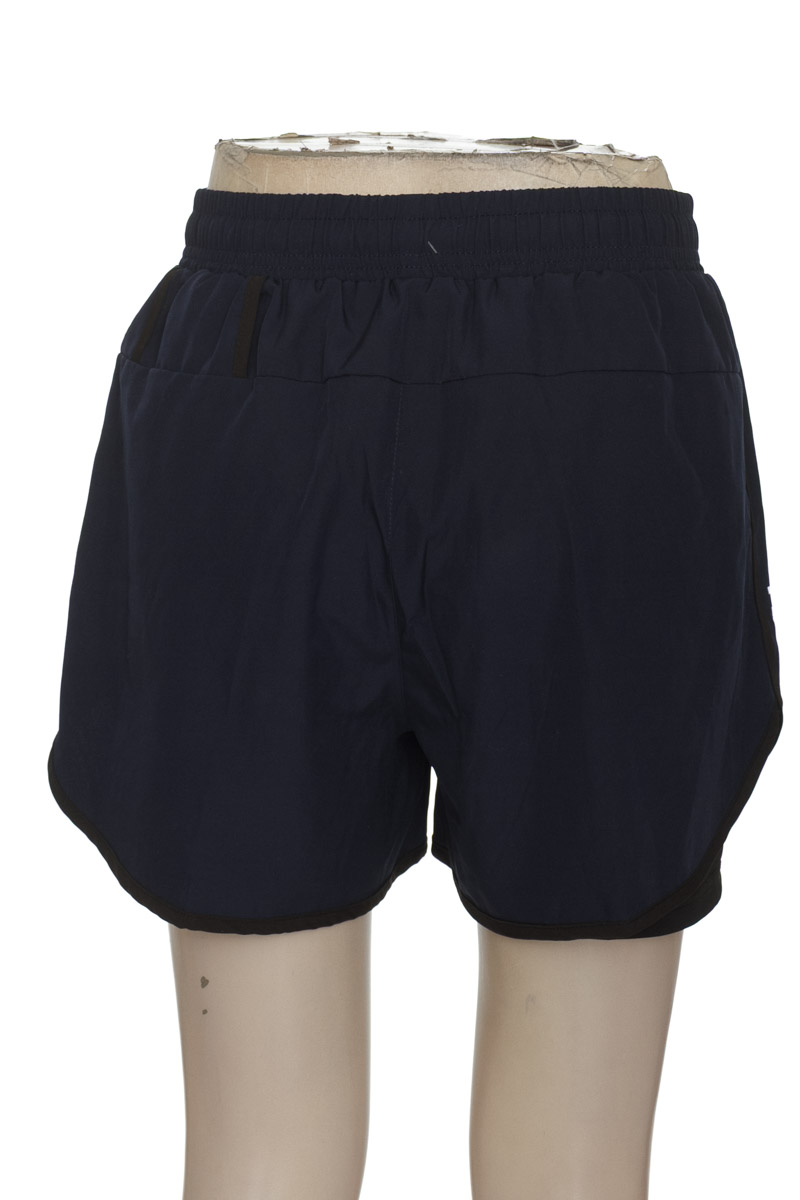 Ropa Deportiva color Azul - Closeando