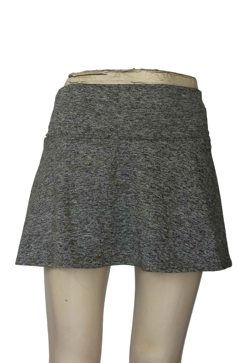 Ropa Deportiva / Salida de Baño color Gris - Closeando
