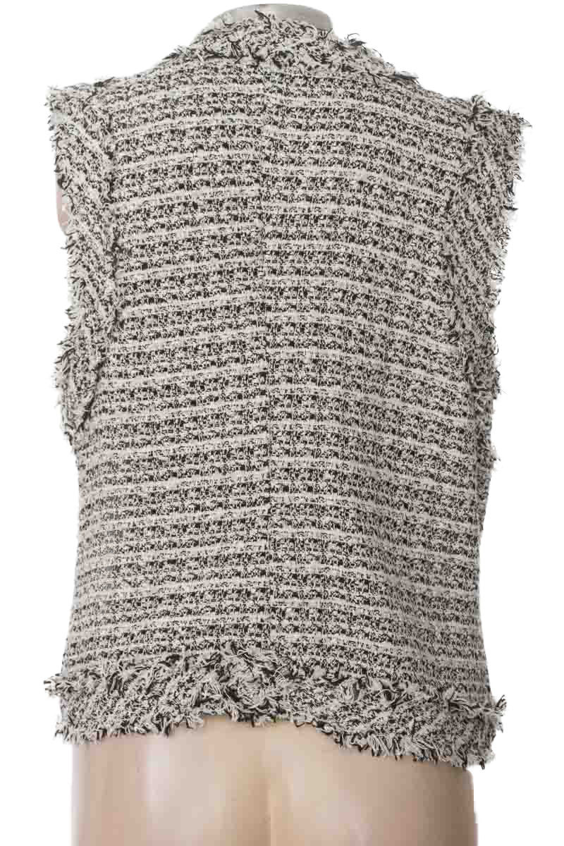 Chaqueta / Abrigo color Negro - Bonita