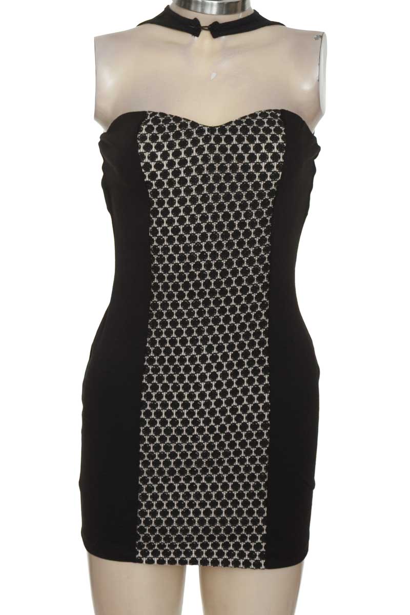 Vestido / Enterizo color Negro - Cyzone