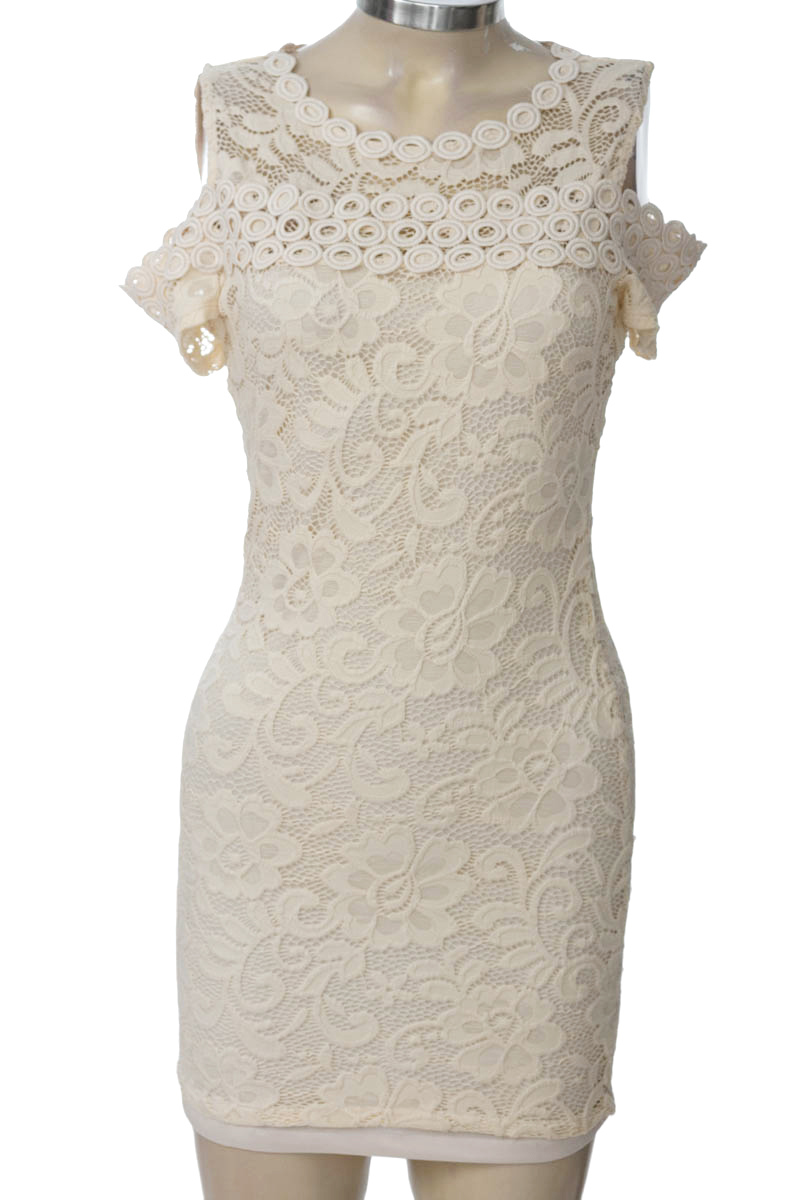 Vestido / Enterizo color Beige - Ambiance