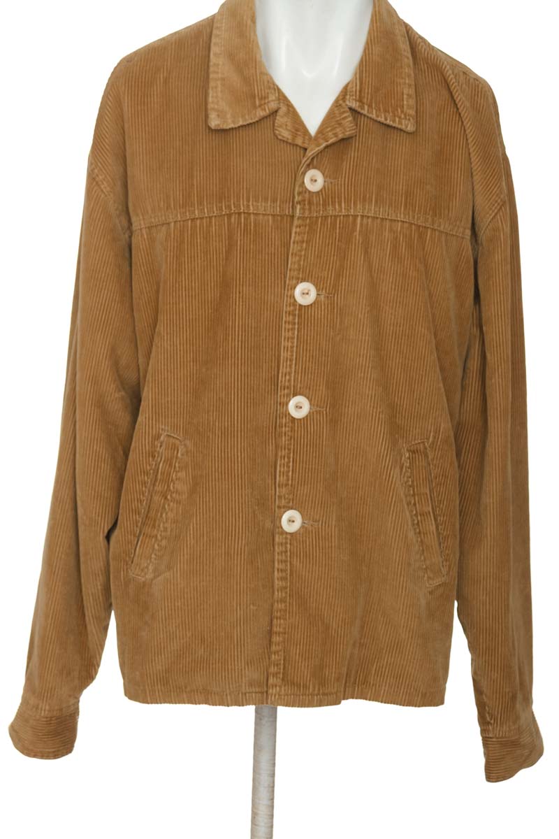 Chaqueta color Beige - Closeando