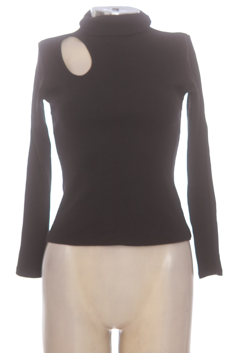 Top / Camiseta color Negro - Muba