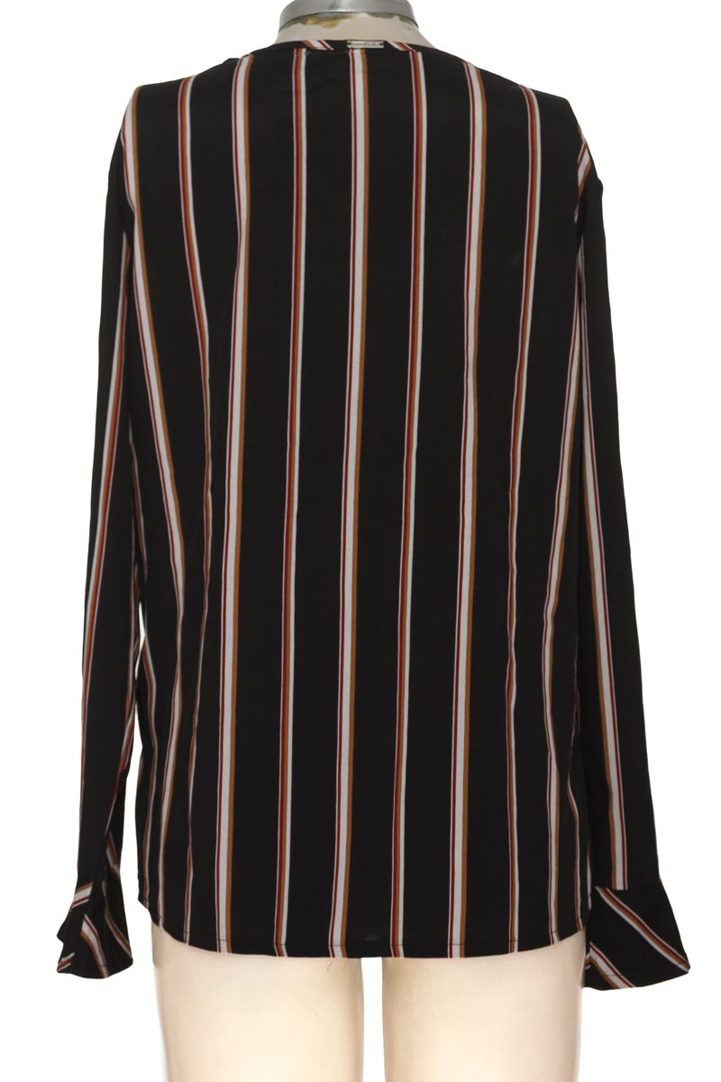 Blusa color Negro - Selected group