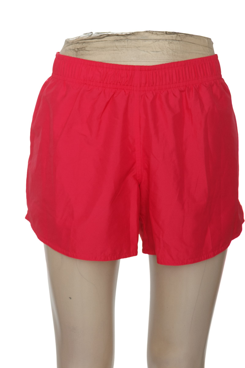 Ropa Deportiva / Salida de Baño color Fucsia - Reebok