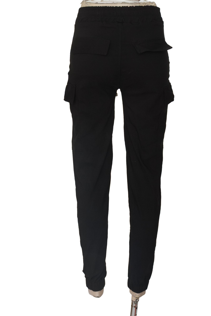 Pantalones color Negro - Closeando