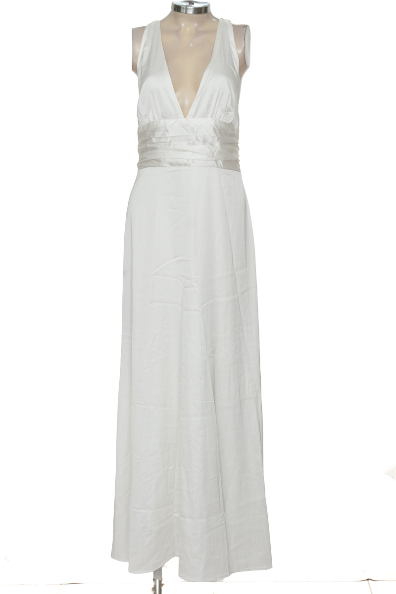 Vestido / Enterizo color Blanco - Closeando