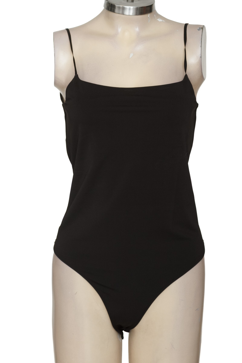 Top / Camiseta color Negro - Zara