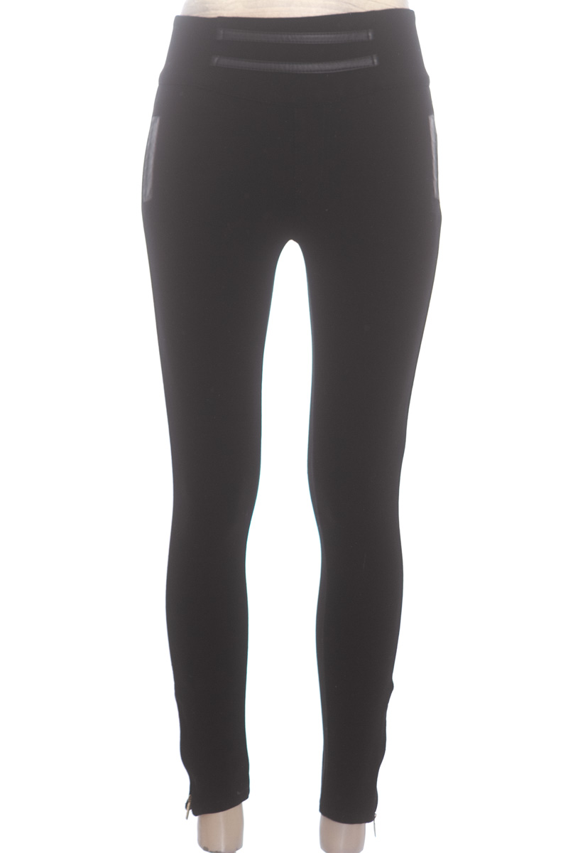Pantalones color Negro - Closeando