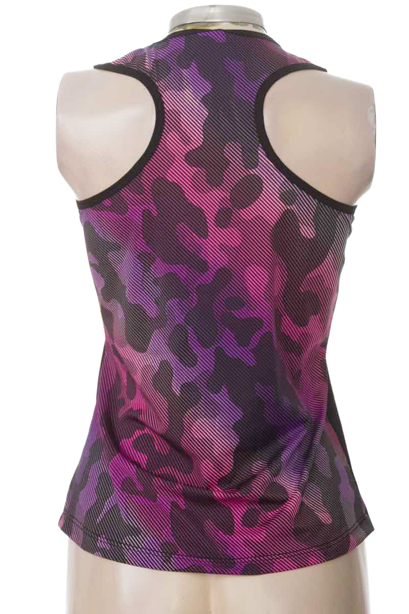 Ropa Deportiva / Salida de Baño color Estampado - Closeando