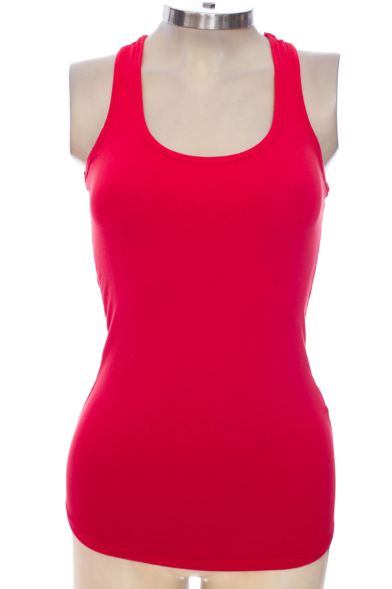 Top / Camiseta color Rojo - Zara