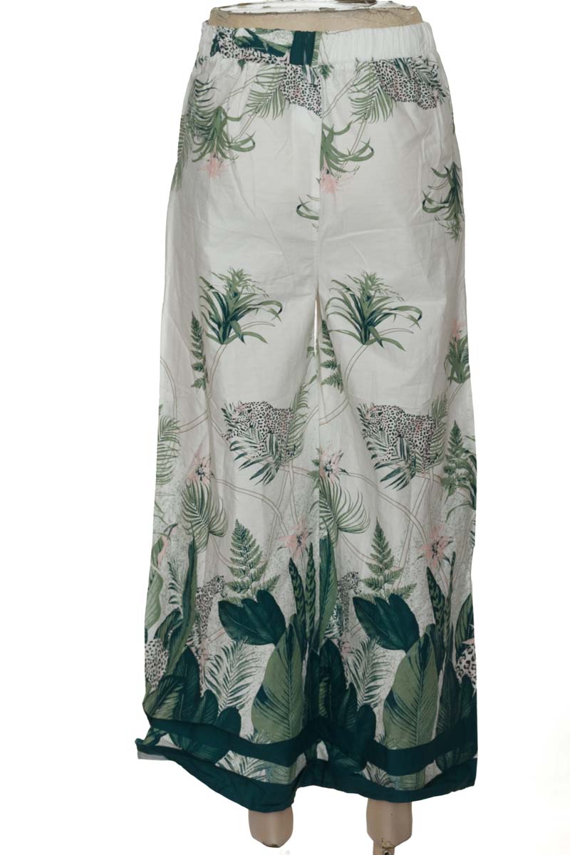 Pantalones color Estampado - Closeando