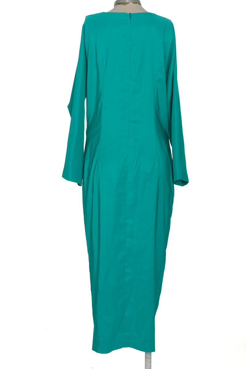 Vestido / Enterizo color Verde - Closeando