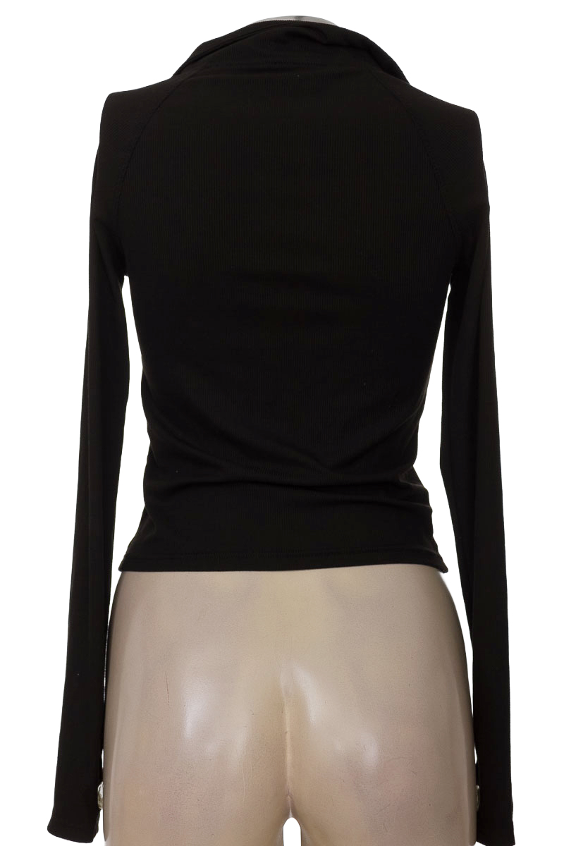 Top / Camiseta color Negro - Dazy