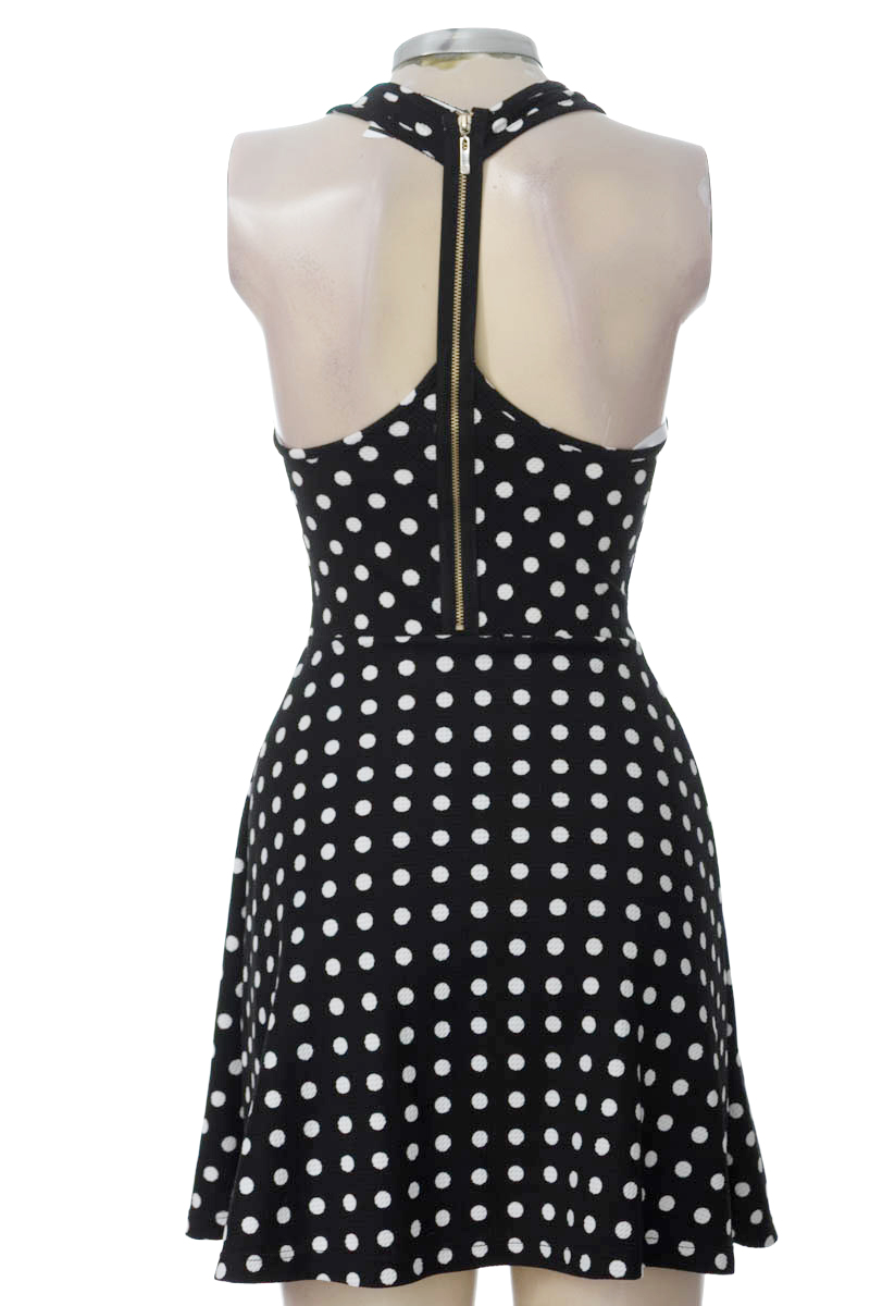 Vestido / Enterizo color Negro - Studio F