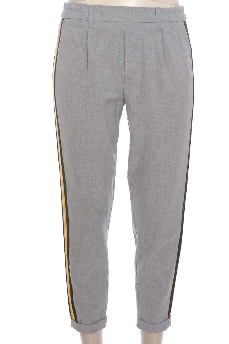 Pantalones color Gris - Bershka