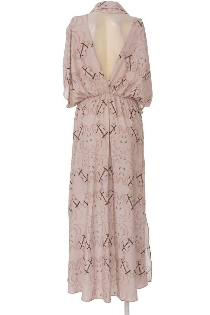 Vestido / Enterizo color Beige - Arkitect x Leal Daccarett