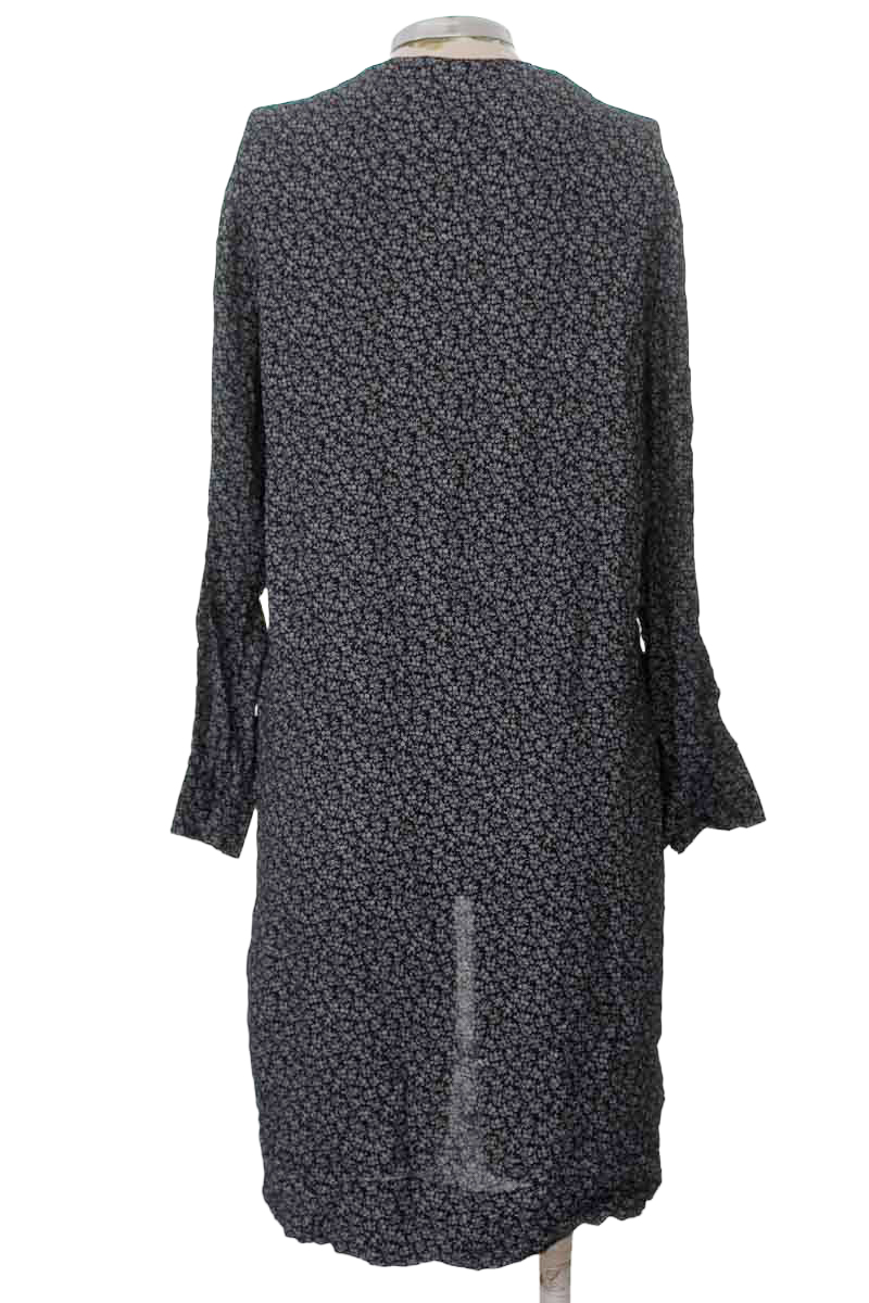 Blusa color Negro - Closeando