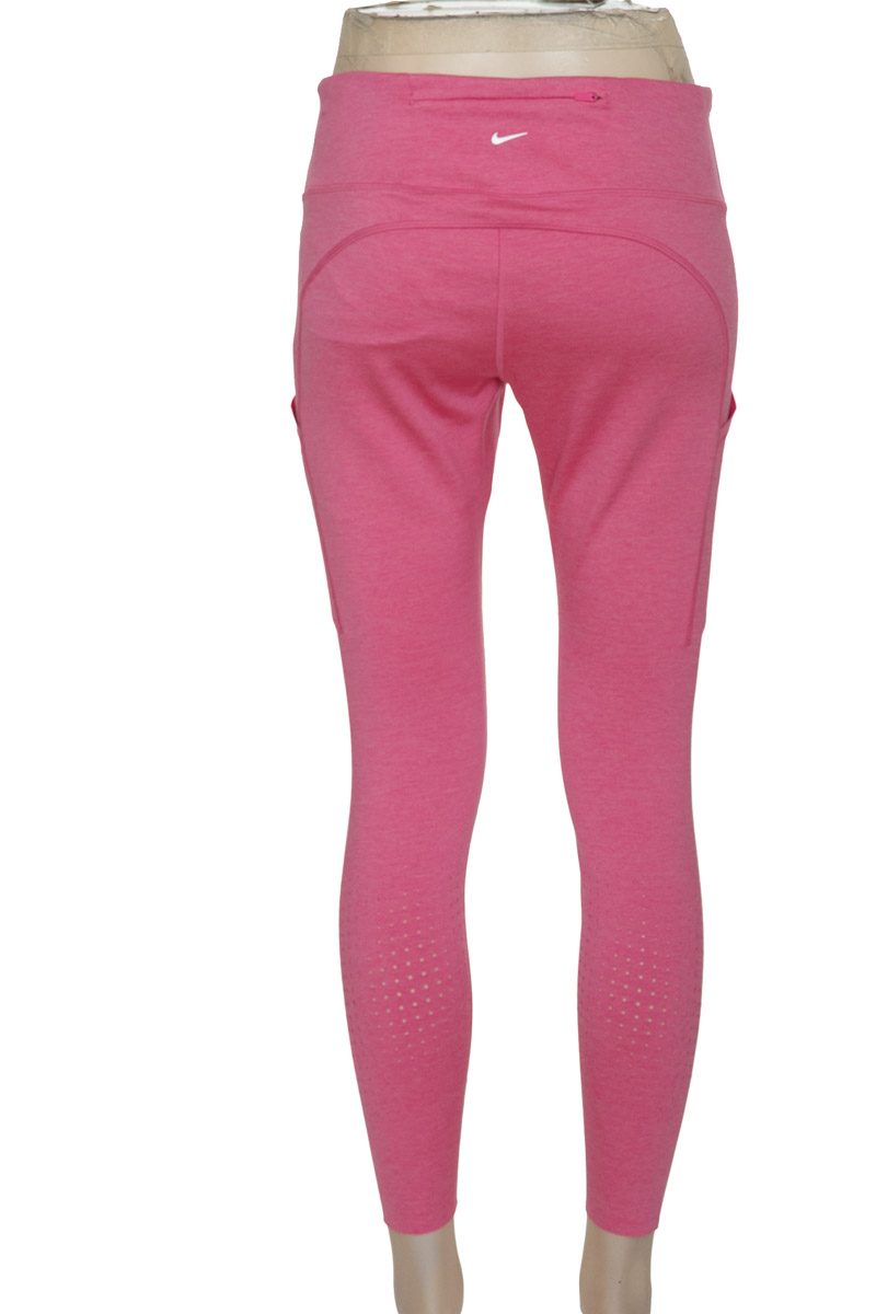 Ropa Deportiva / Salida de Baño color Rosado - Nike