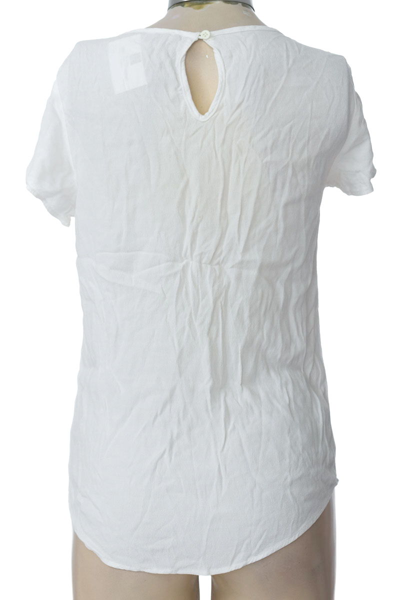 Blusa color Blanco - Basement