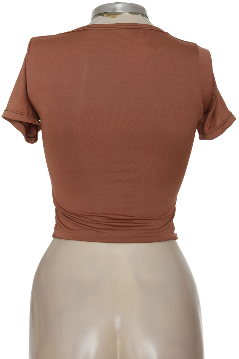 Top / Camiseta color Rosado - Closeando