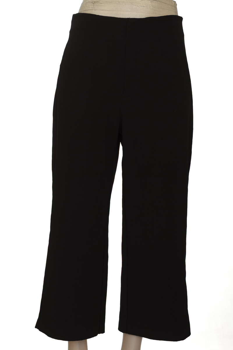Pantalones color Negro - Zara