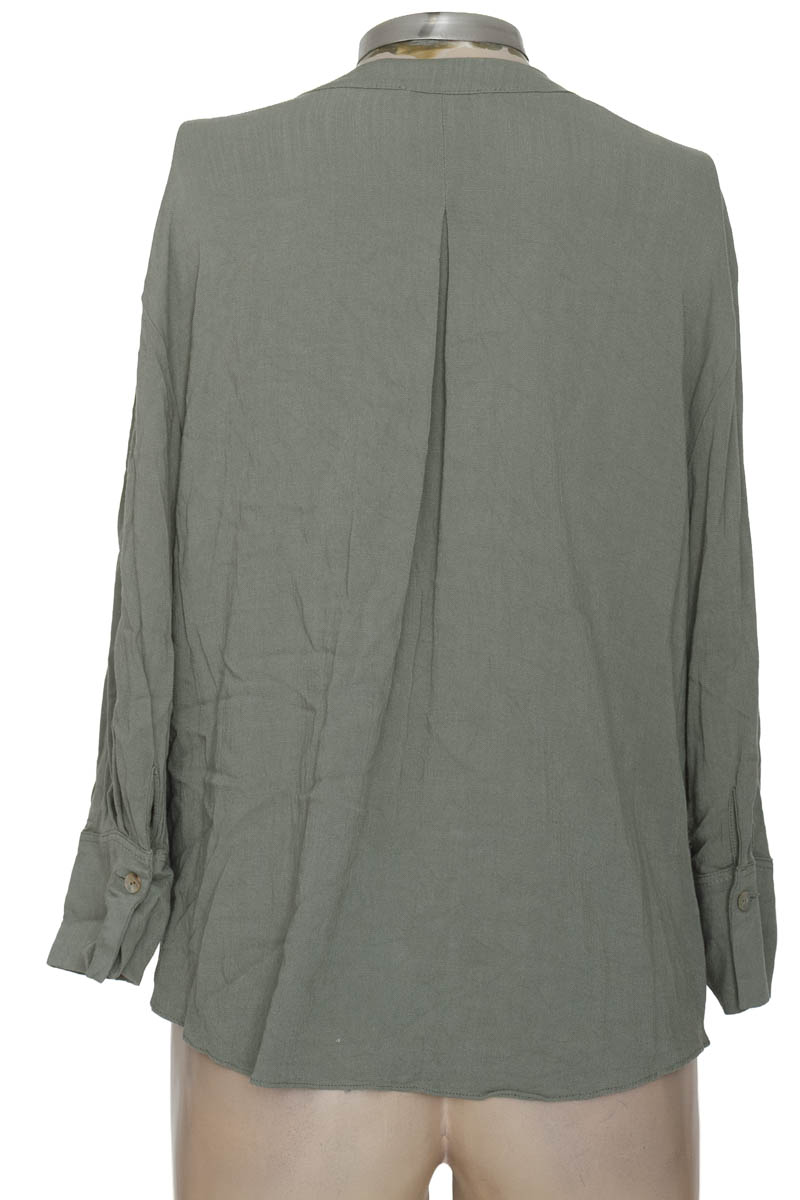 Blusa color Verde - Arturo Calle