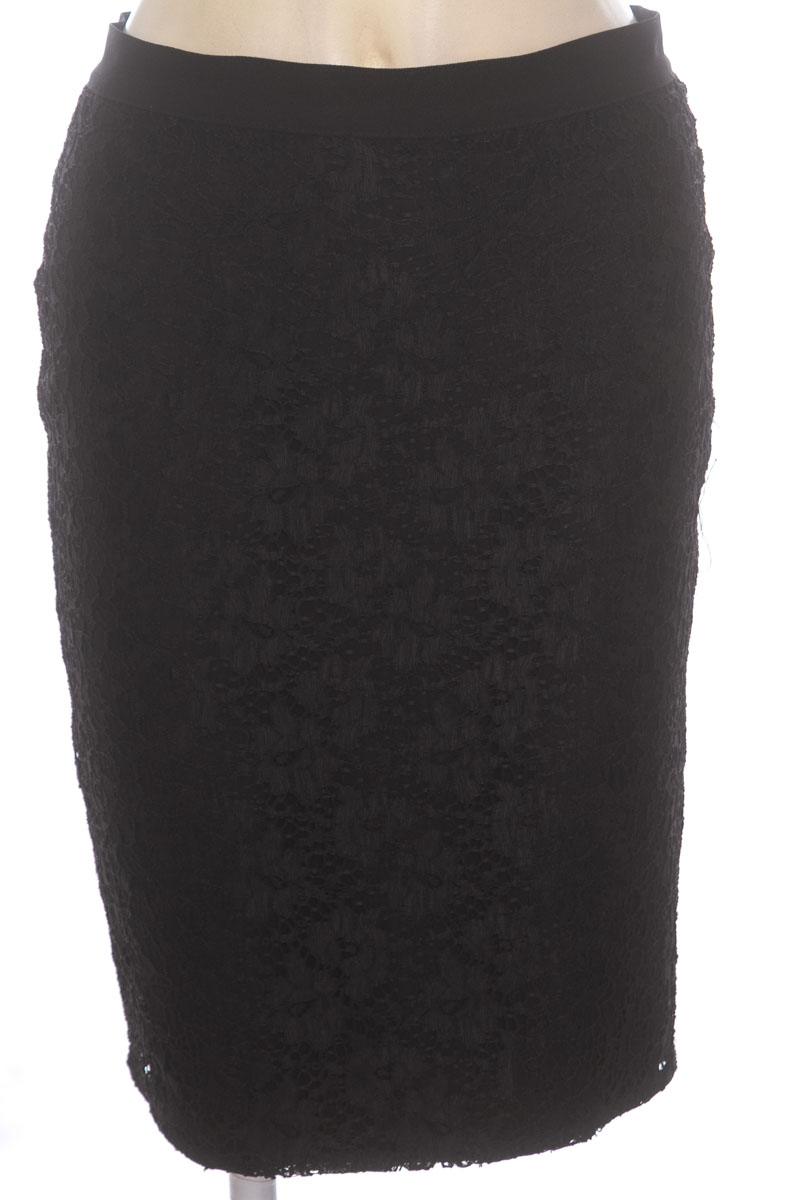 Falda color Negro - Marú