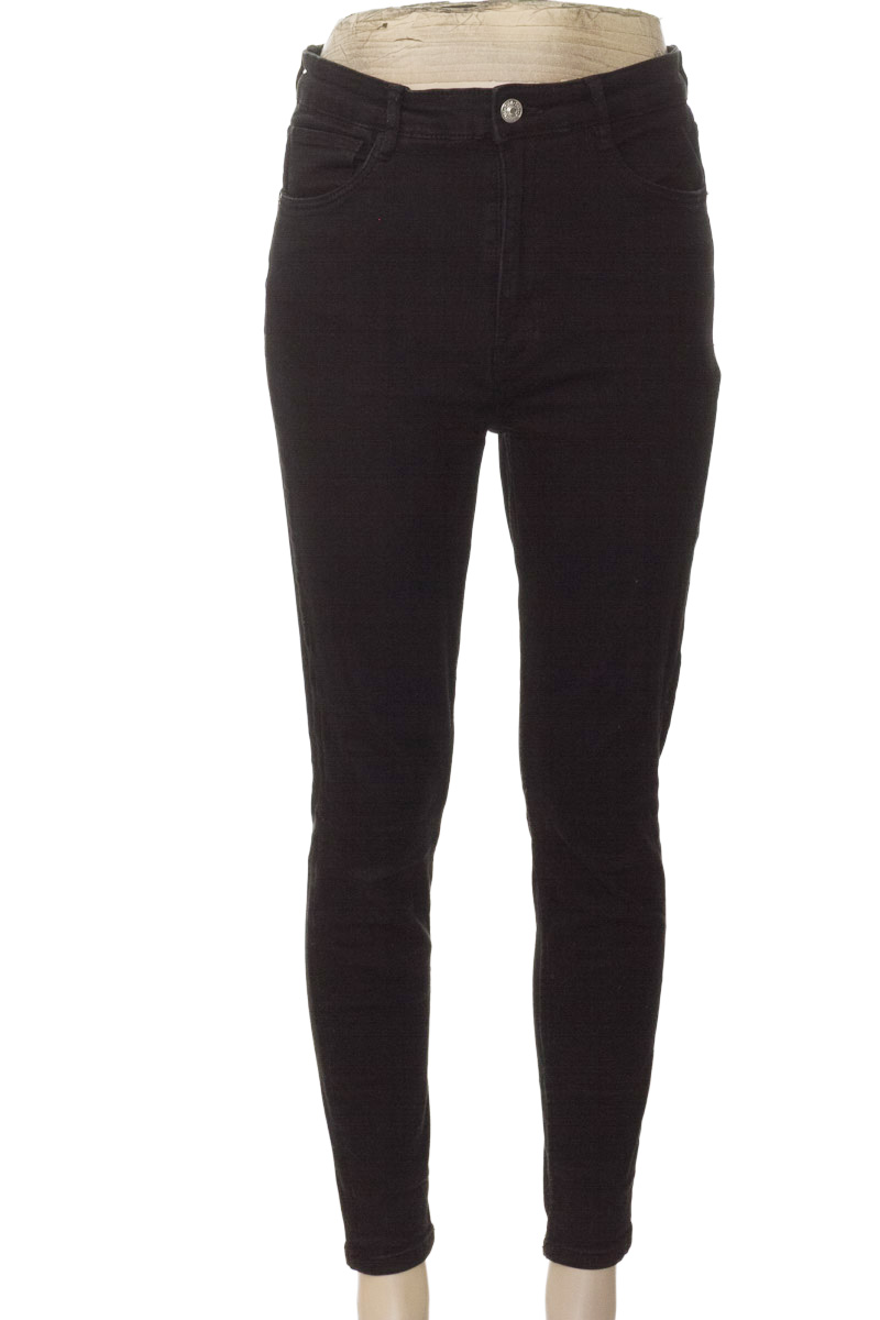 Pantalones color Negro - Zara