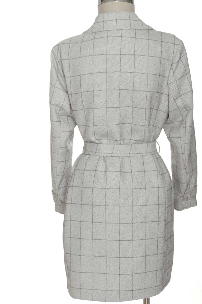 Chaqueta / Abrigo color Gris - Koaj