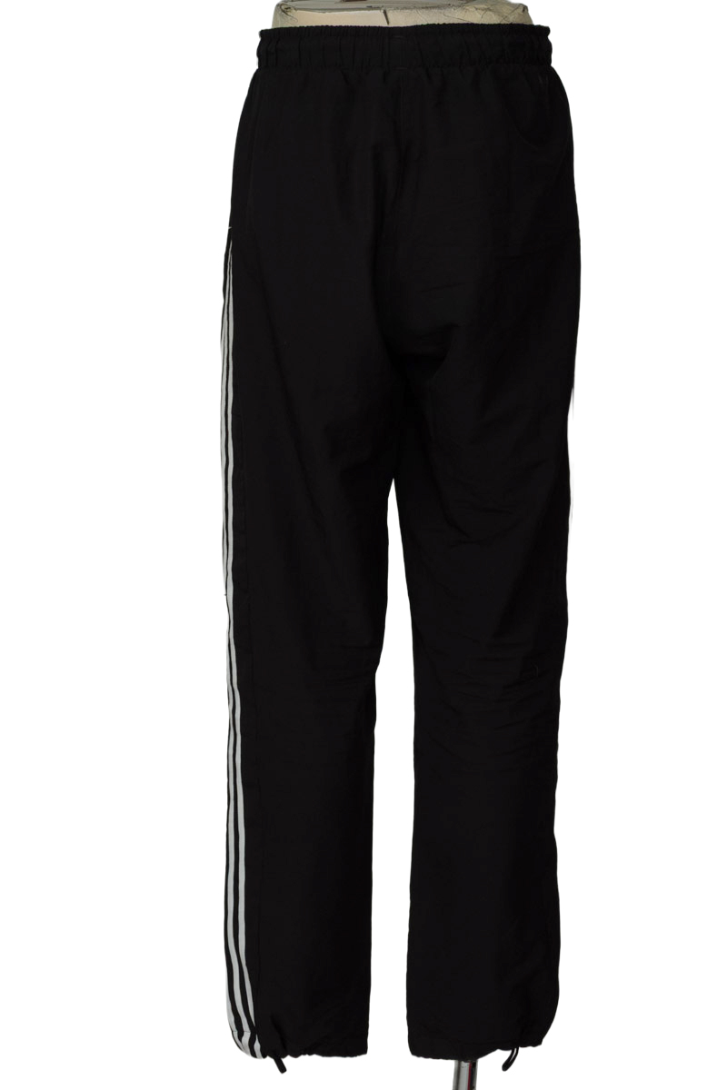 Ropa Deportiva color Negro - Adidas