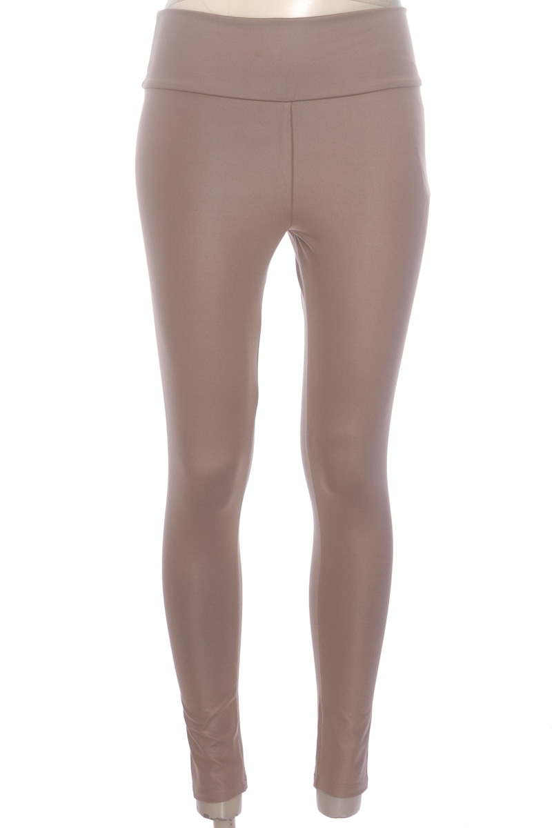 Ropa Deportiva / Salida de Baño color Beige - Tangerine