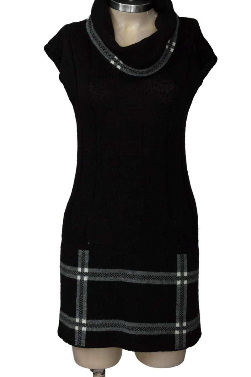 Vestido / Enterizo color Negro - Closeando